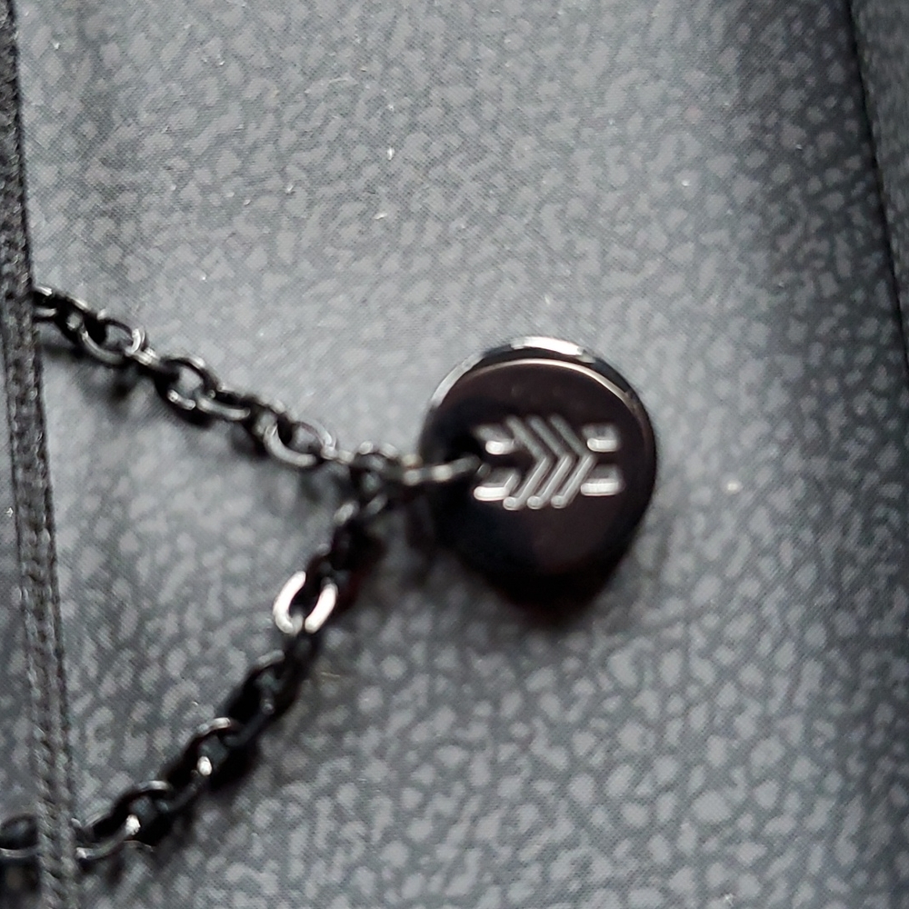 Titanium Black - Picture 3 of 4